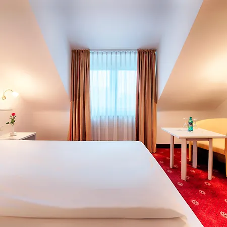 Hotell Achat Heidelberg Schwetzingen