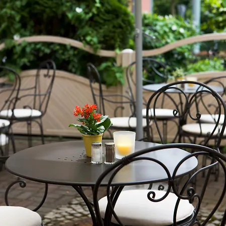 Hotel Achat Heidelberg 4*