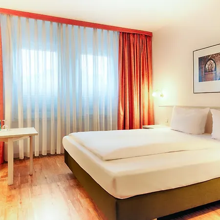 Achat Heidelberg Hotell 3*