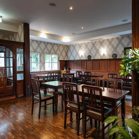 Achat Heidelberg Hotel 4*