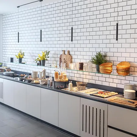 Hotel Achat Heidelberg 3*