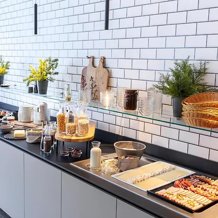 Otel Achat Heidelberg 3*