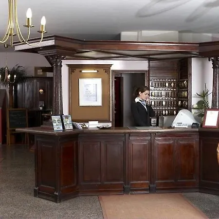 ホテル Achat Heidelberg 4*