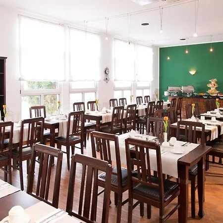 Achat Heidelberg Hotel 3*